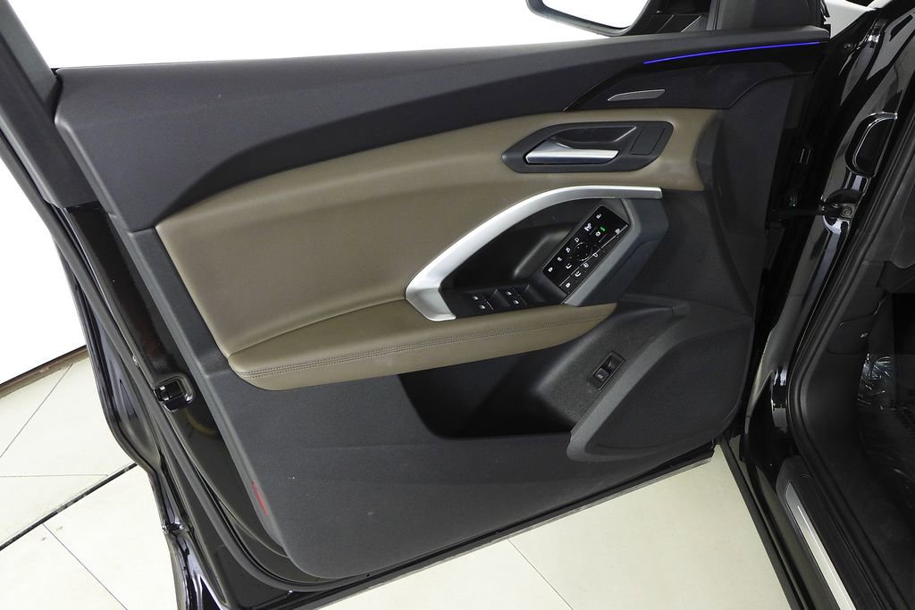 Used 2025 Audi Q5 Premium Plus w/ Premium Plus image 11