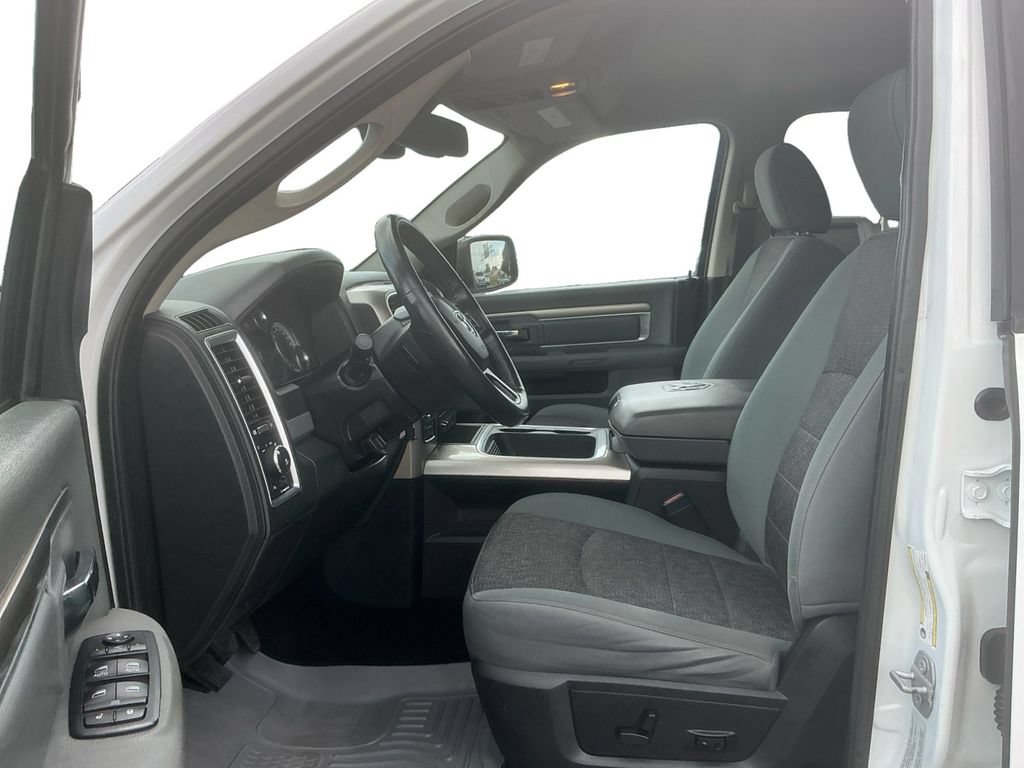 Used 2016 RAM 1500 Big Horn AWD/4WD image 14