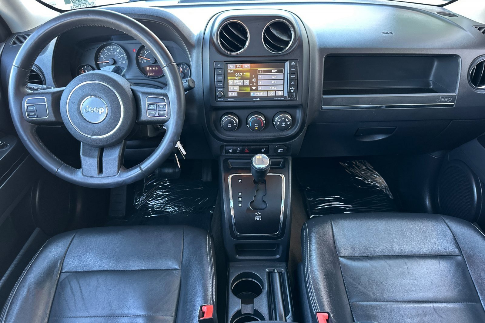 Used 2016 Jeep Patriot High Altitude image 12