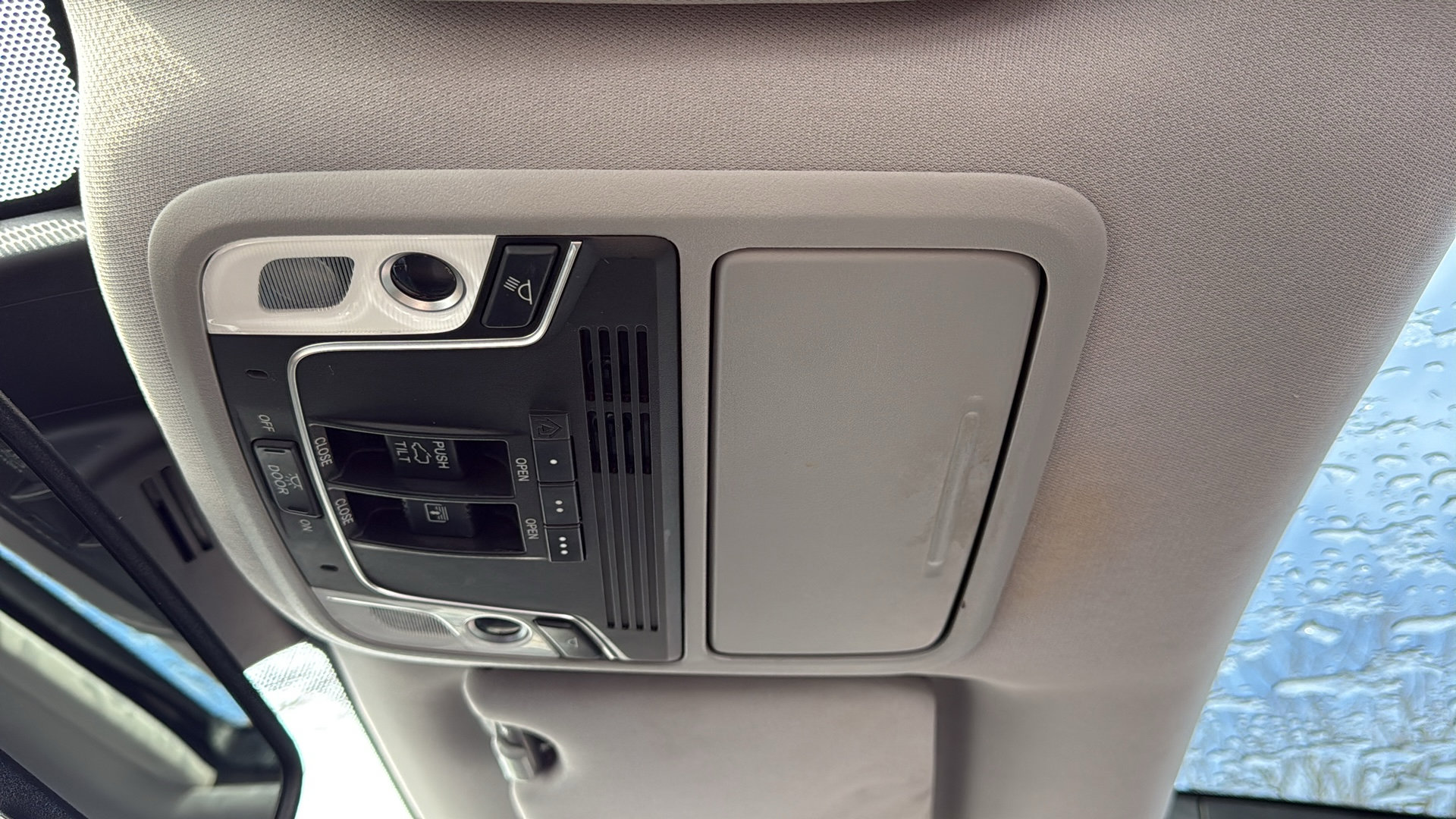 Used 2017 Honda Pilot Elite image 27