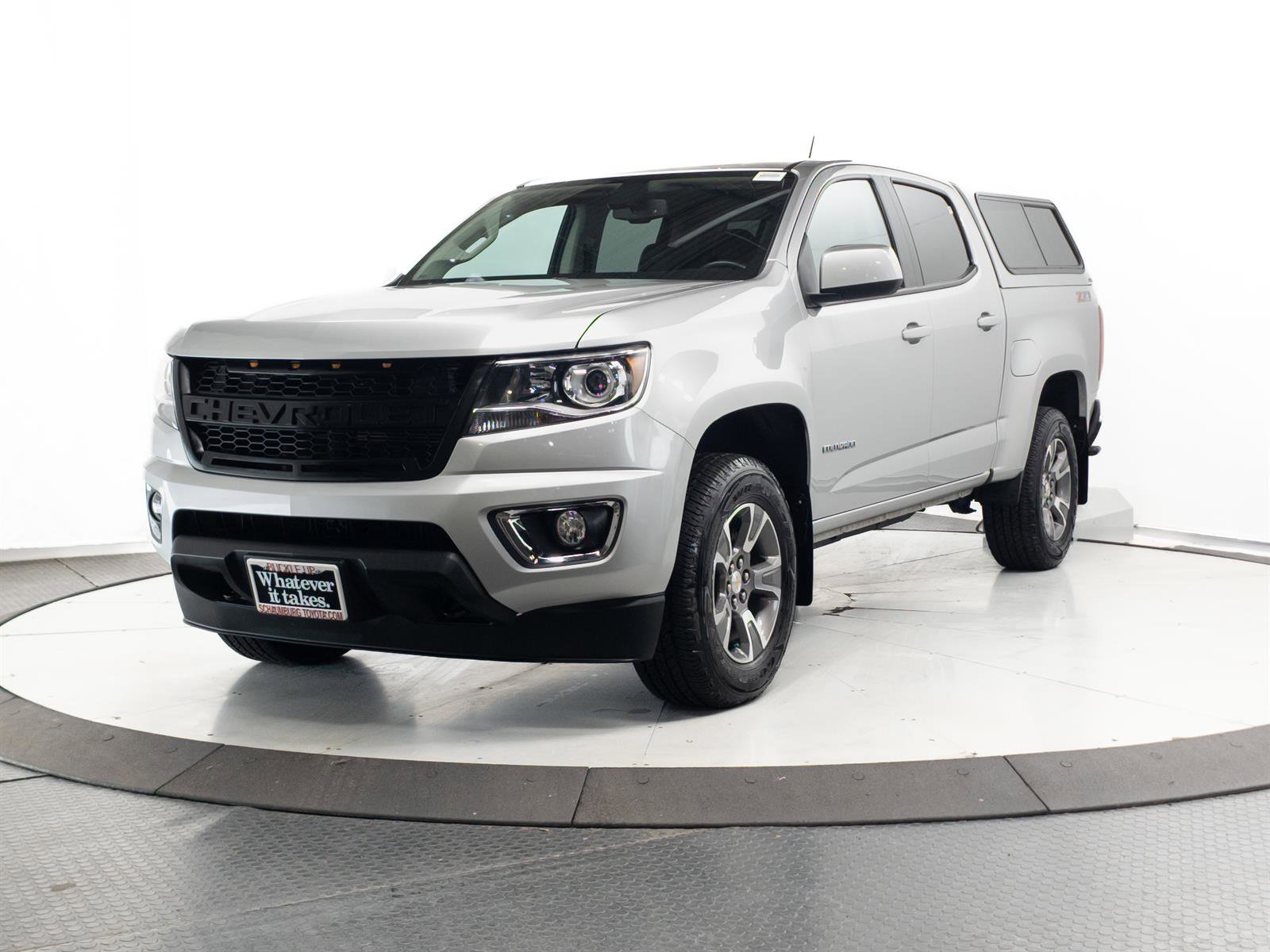Used 2018 Chevrolet Colorado Z71 AWD/4WD image 3