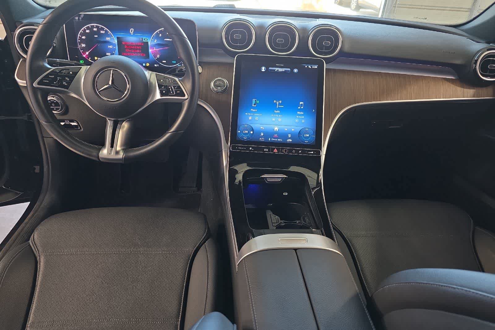 Used 2024 Mercedes-Benz C 300 Sedan image 4