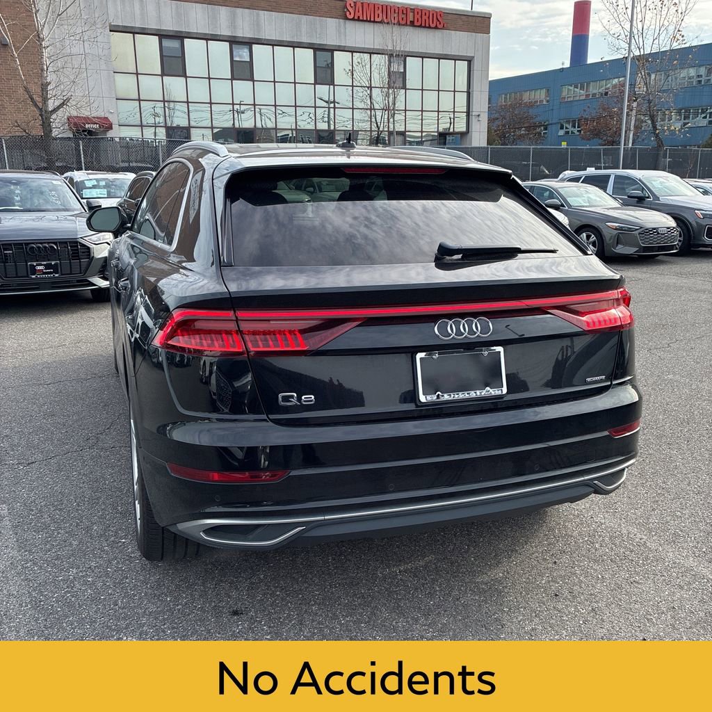 Used 2021 Audi Q8 Premium Plus w/ Premium Plus Package image 3