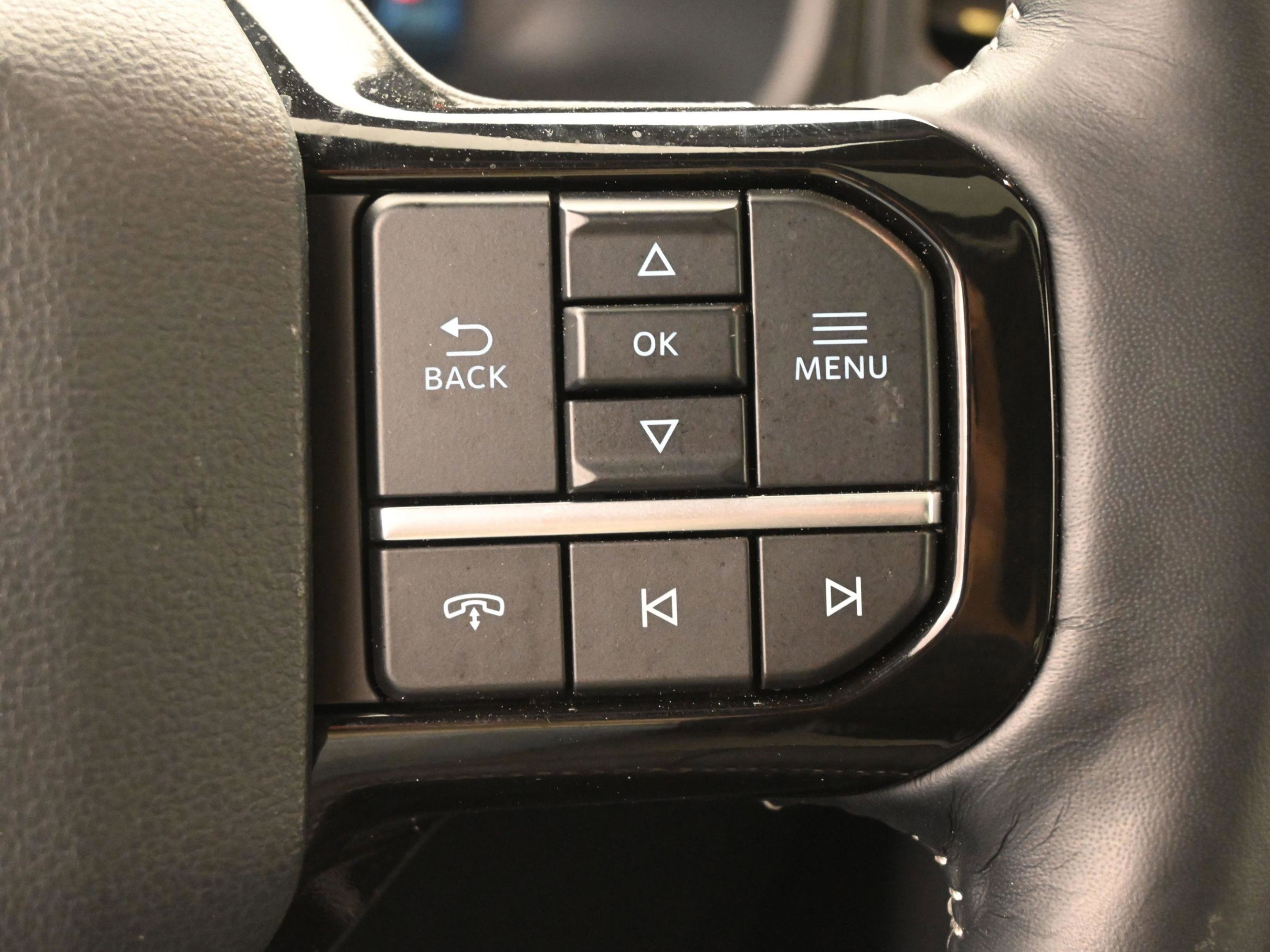 Used 2025 Ford F150 Lightning Platinum image 20