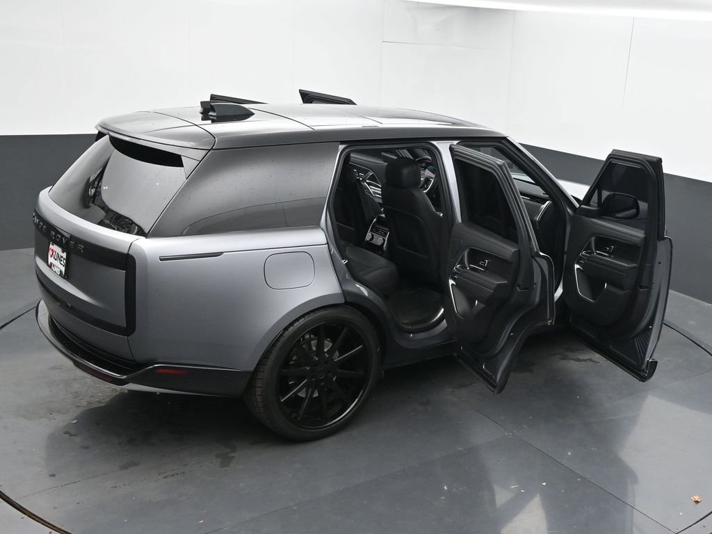 Used 2023 Land Rover Range Rover SE image 63