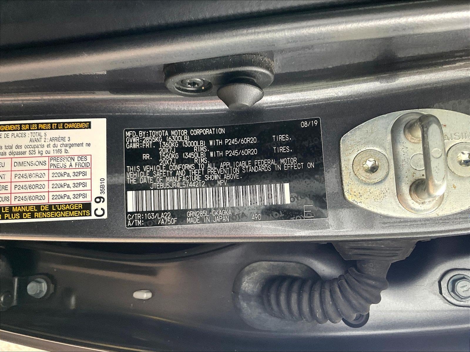 Used 2020 Toyota 4Runner Limited AWD/4WD image 19