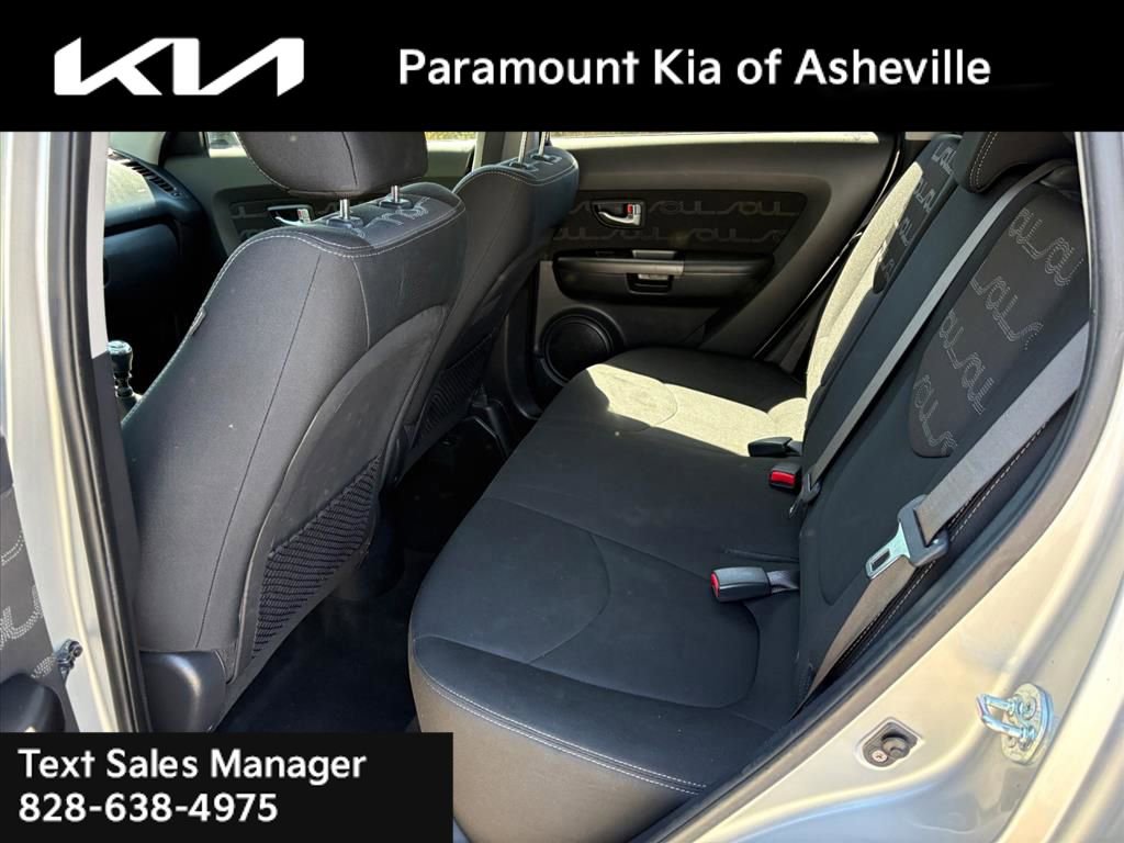 Used 2013 Kia Soul + FWD image 19