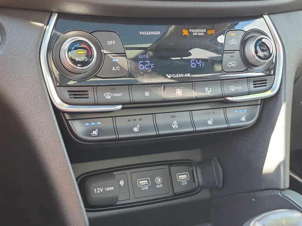 Used 2020 Hyundai Santa Fe Limited w/ Cargo Package AWD/4WD image 16