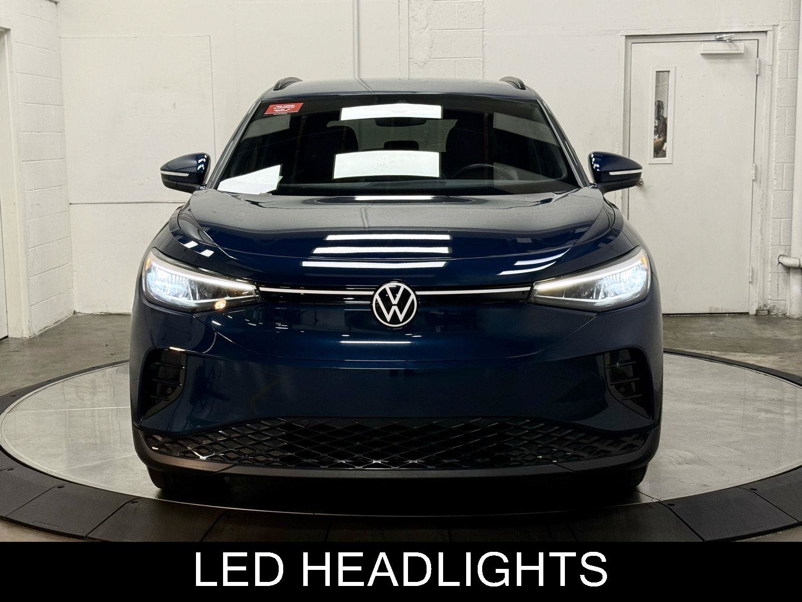 Used 2023 Volkswagen ID.4 2WD image 3