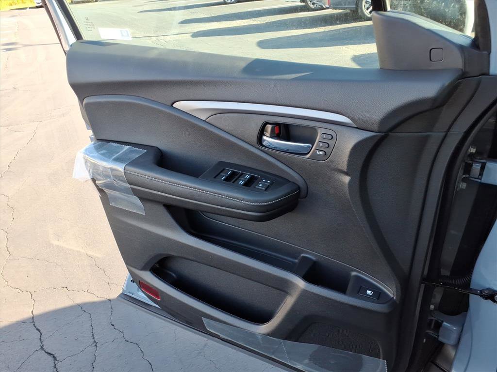 New 2025 Honda Ridgeline RTL image 11