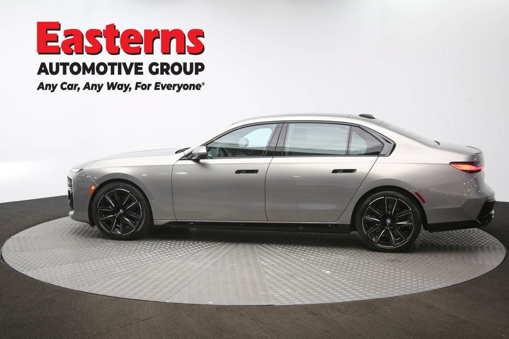 Used 2023 BMW 760i xDrive w/ Executive Package AWD/4WD image 65