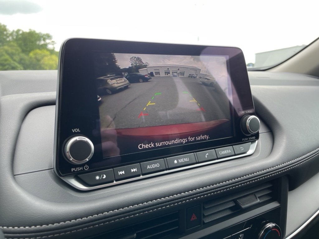 New 2026 Nissan Rogue S image 9