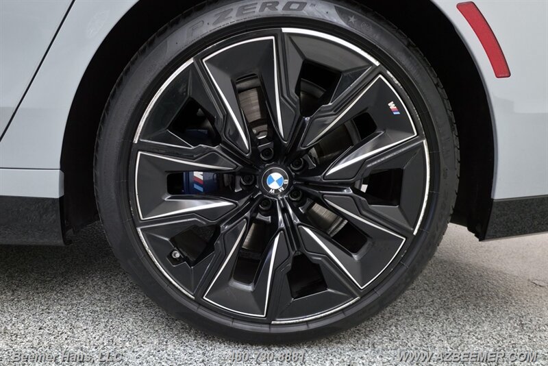 Used 2023 BMW 740i RWD image 41