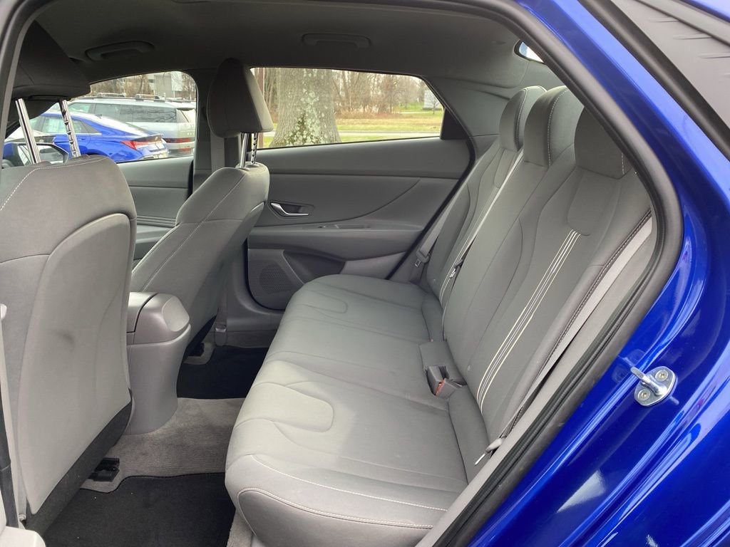 Certified 2023 Hyundai Elantra SEL w/ Convenience Package image 13
