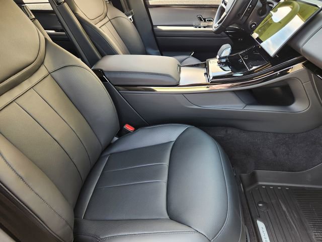 New 2026 Land Rover Range Rover Sport Dynamic SE AWD/4WD image 10