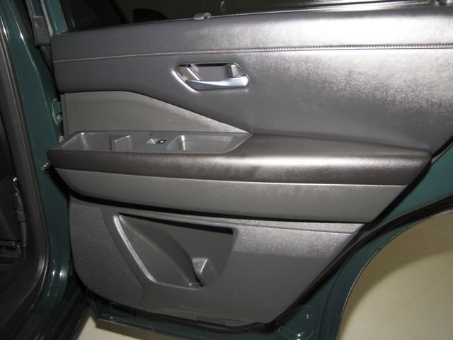 Used 2023 Nissan Pathfinder SL FWD image 19