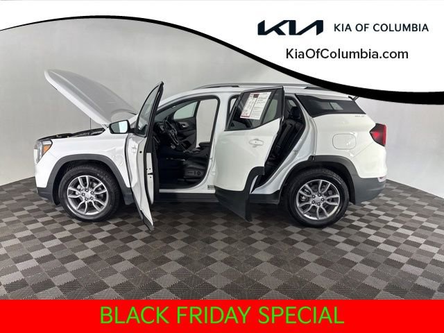 Used 2024 GMC Terrain SLT image 9