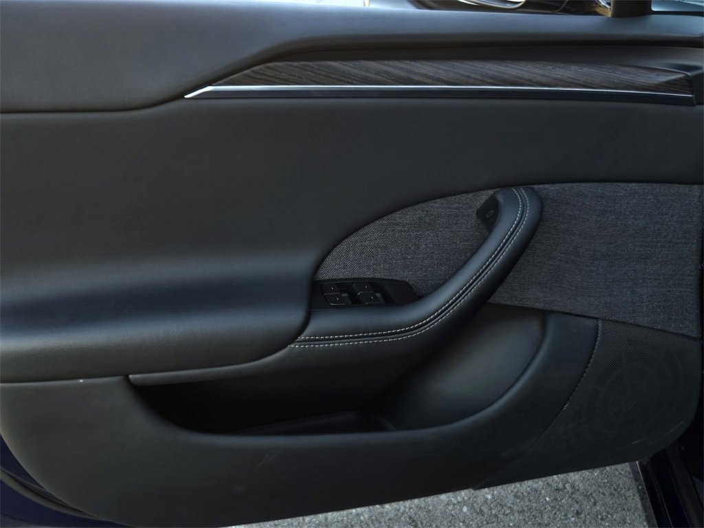Used 2023 Tesla Model S image 10