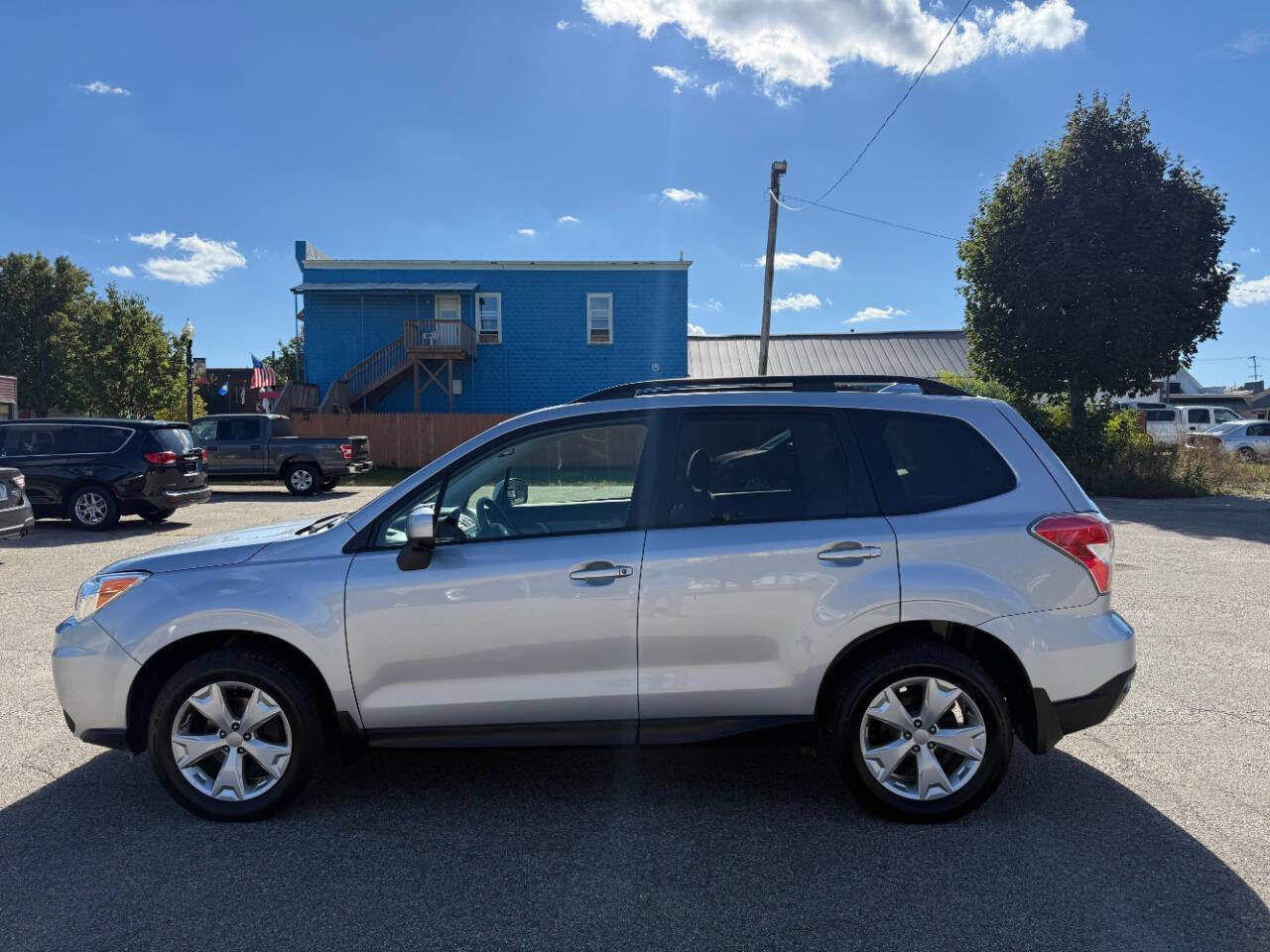 Used 2016 Subaru Forester 2.5i Premium image 2