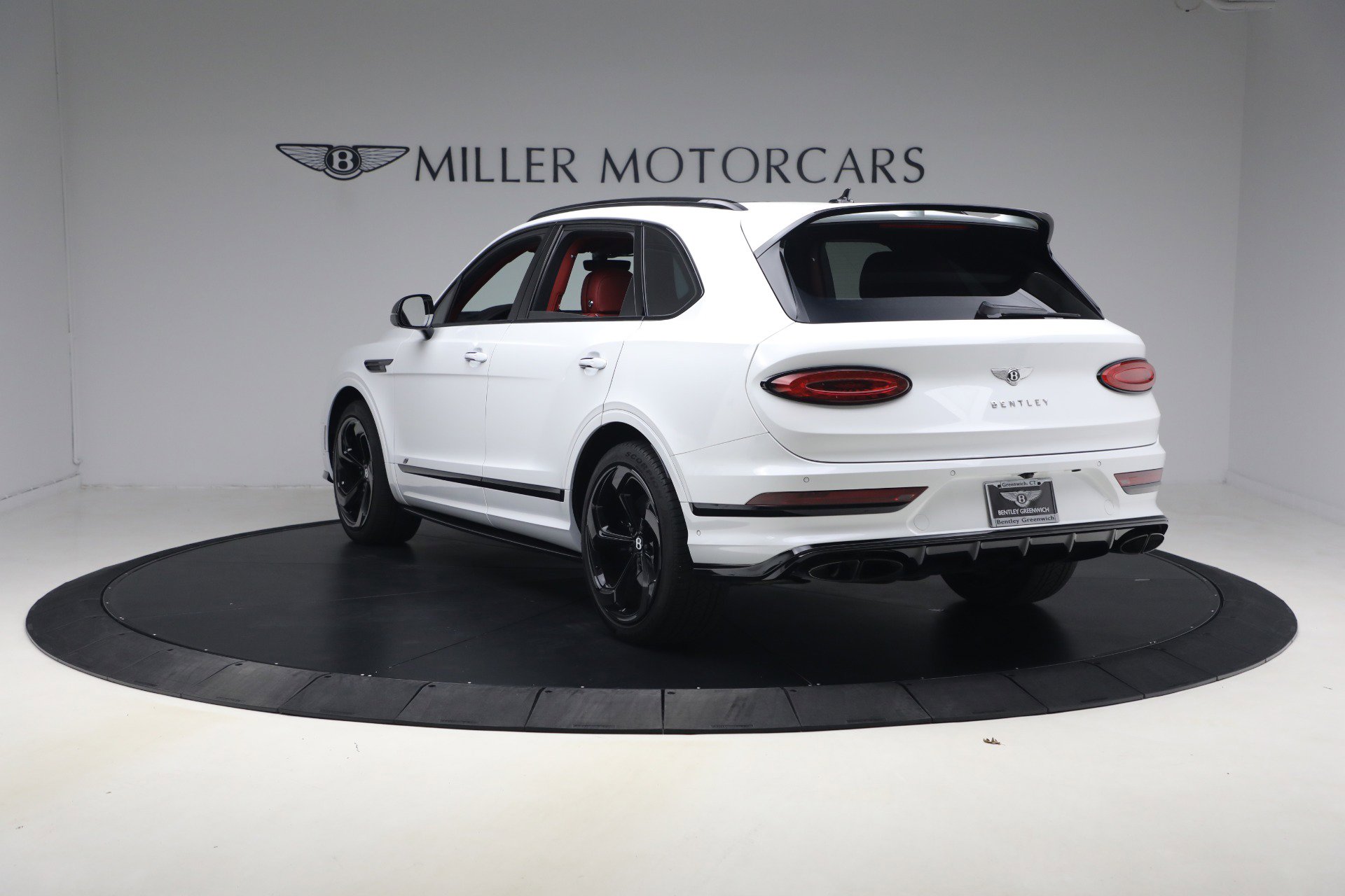 Used 2023 Bentley Bentayga AWD/4WD image 5