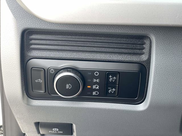 New 2026 Ford F250 4x4 Crew Cab Super Duty image 17