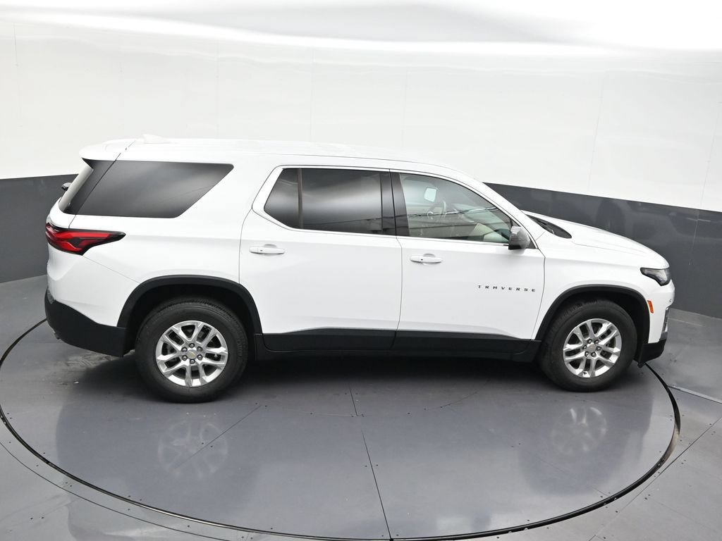 Used 2022 Chevrolet Traverse LS FWD image 20