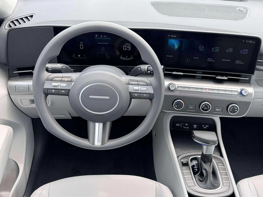 Used 2026 Hyundai Kona SE image 17