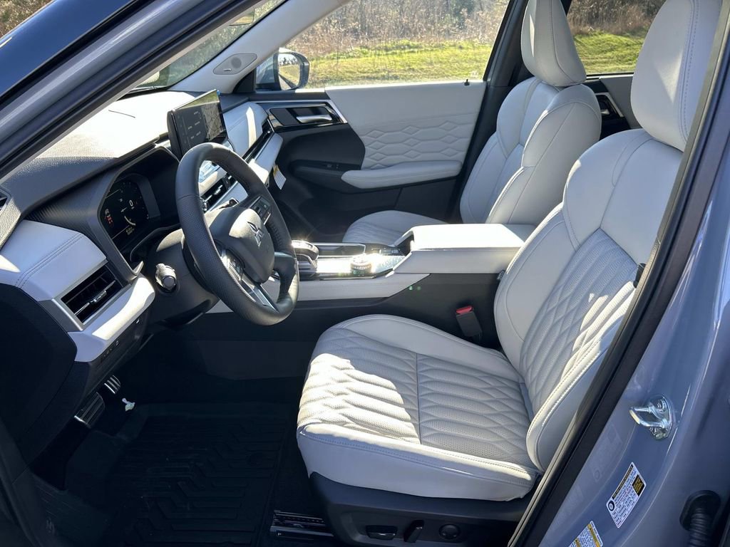 New 2026 Mitsubishi Outlander SEL FWD image 21