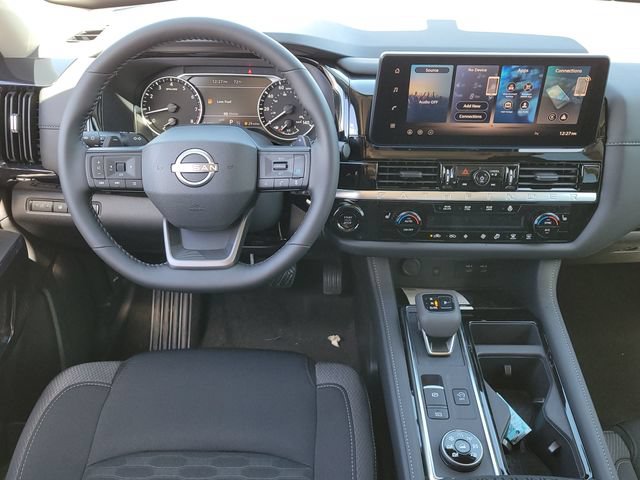 New 2026 Nissan Pathfinder SV w/ SV Premium Package AWD/4WD image 8