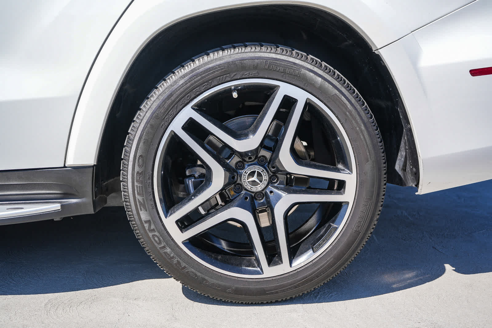 Used 2019 Mercedes-Benz GLS 550 4MATIC image 10