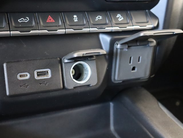 Used 2021 GMC Sierra 2500 AT4 image 37