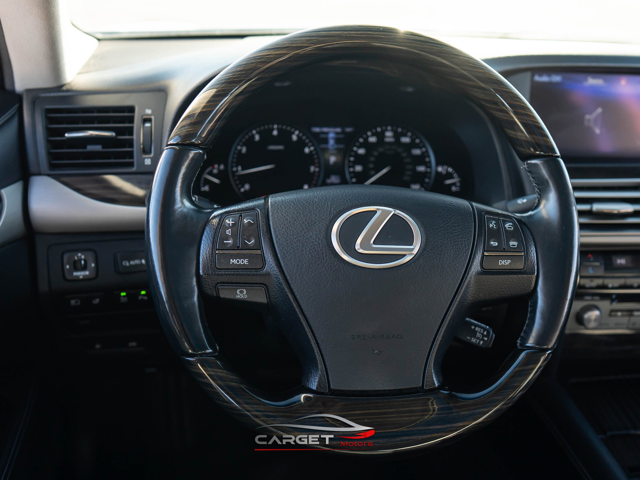 Used 2017 Lexus LS 460 AWD w/ Comfort Package image 22