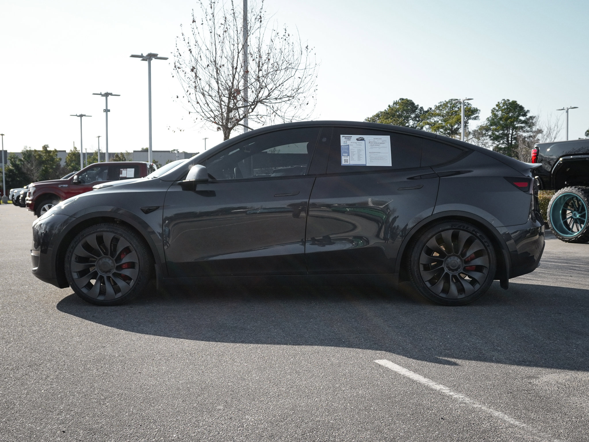 Used 2024 Tesla Model Y Performance image 7