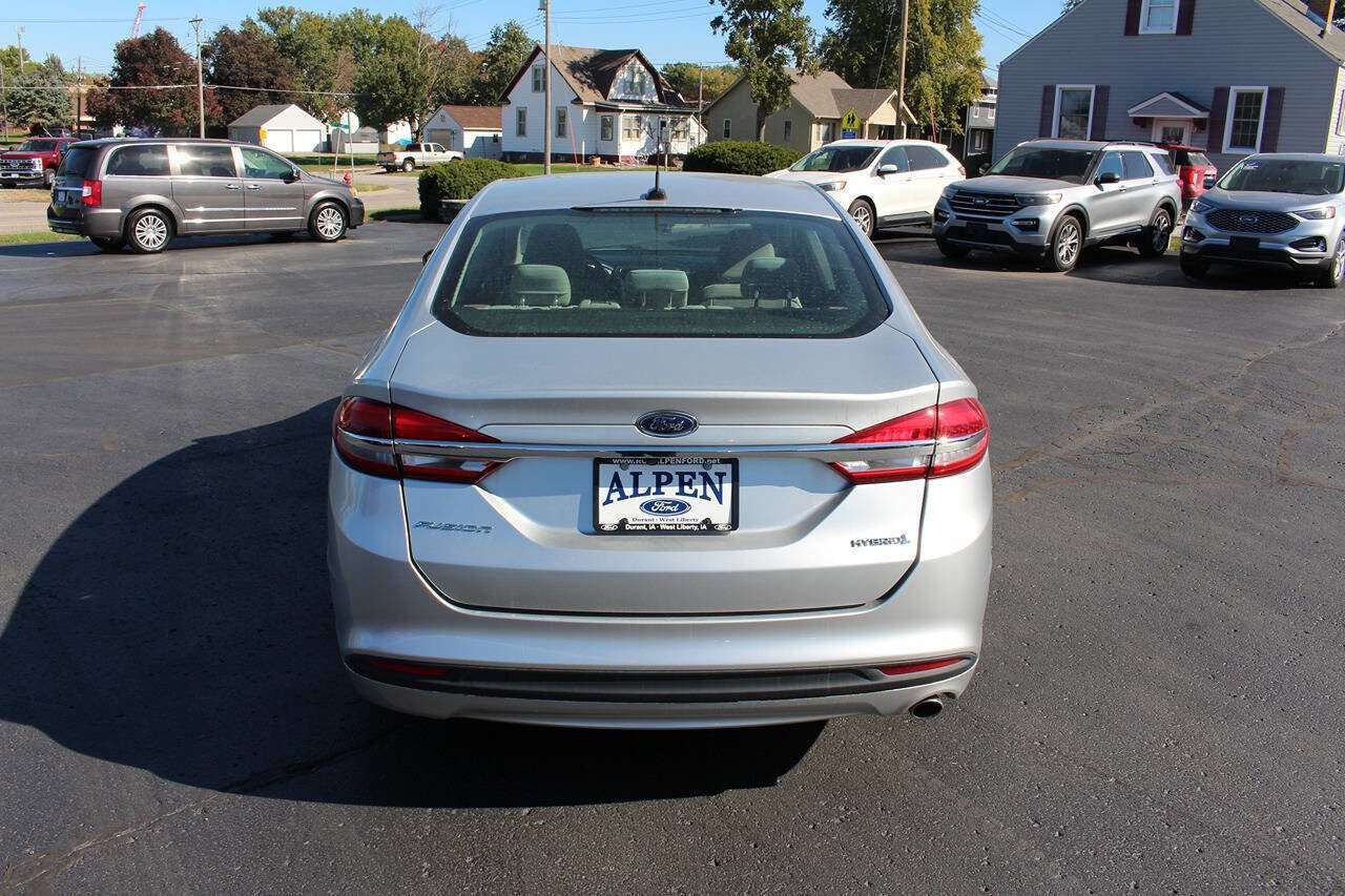 Used 2018 Ford Fusion S image 5