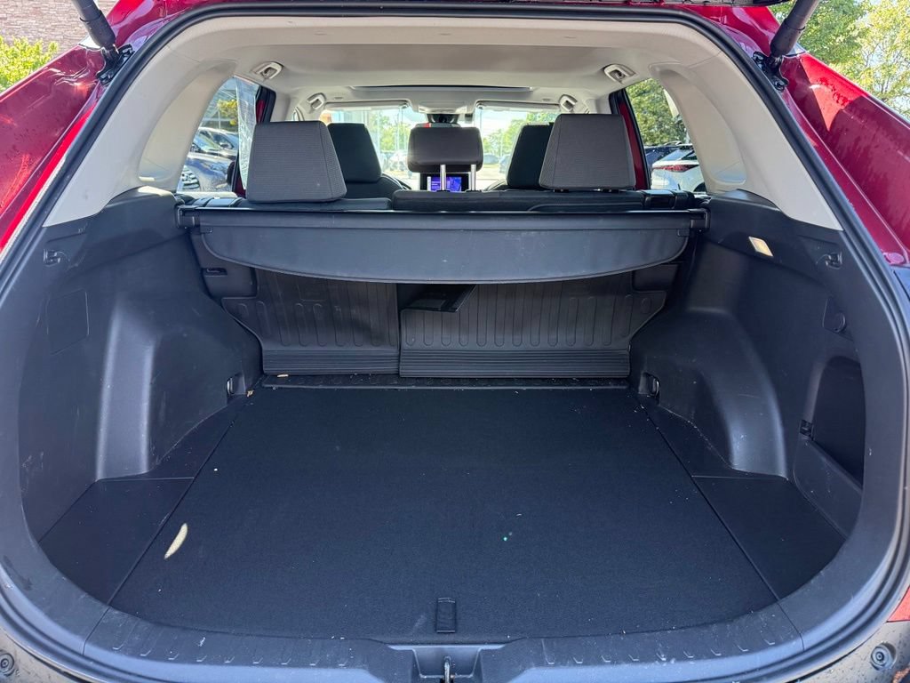 Used 2025 Toyota RAV4 XLE w/ Convenience Package AWD/4WD image 18