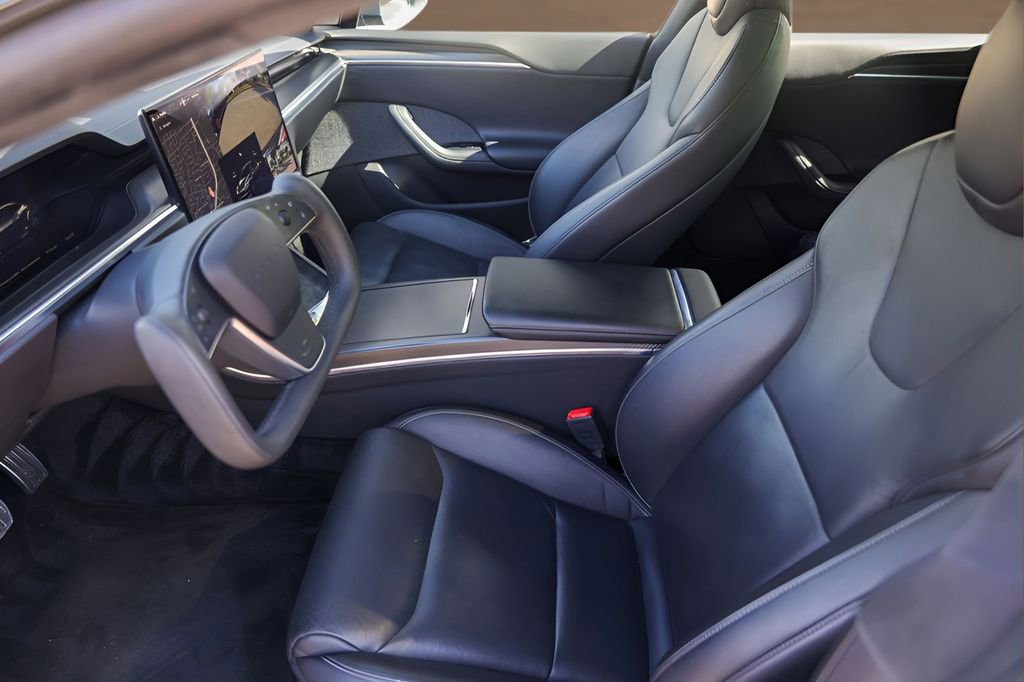 Used 2022 Tesla Model S Plaid image 9