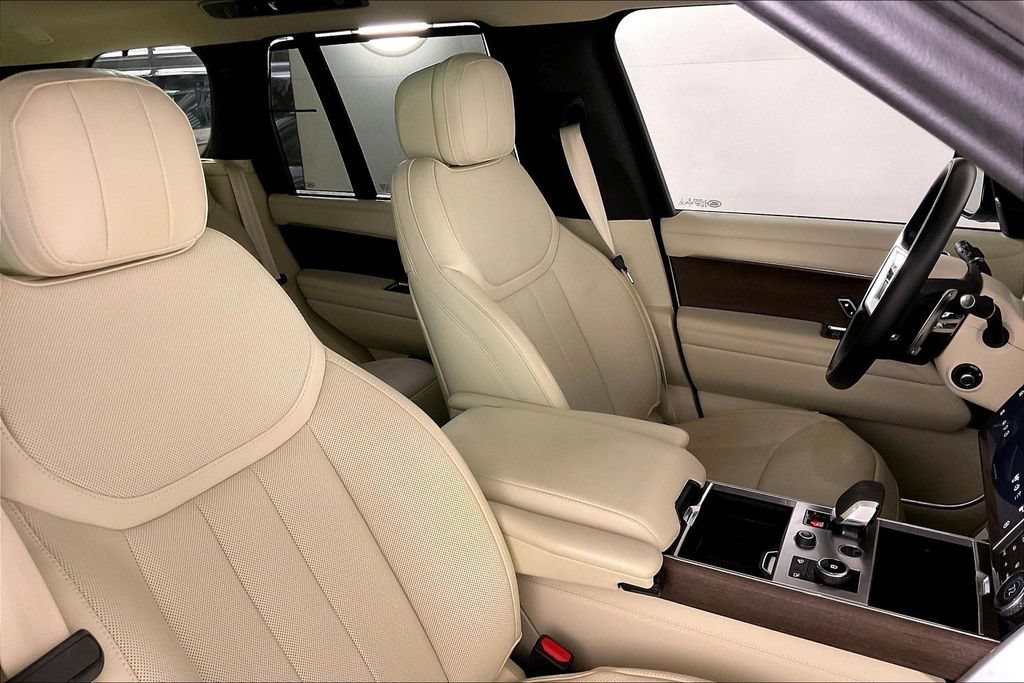 Used 2023 Land Rover Range Rover SE AWD/4WD image 6