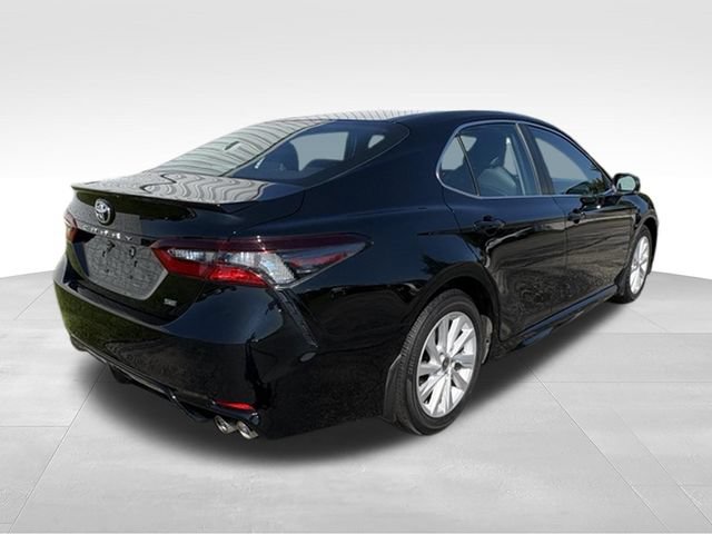 Used 2023 Toyota Camry SE FWD image 16