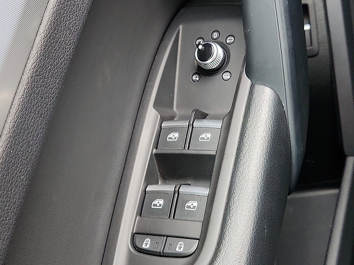 Used 2025 Audi Q5 2.0T Premium image 8