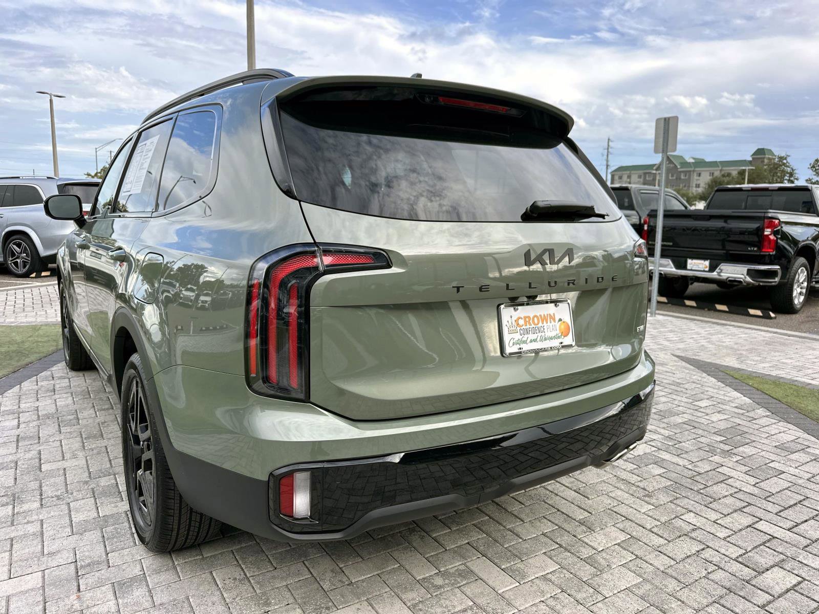 Used 2025 Kia Telluride SX Prestige X-Line image 9
