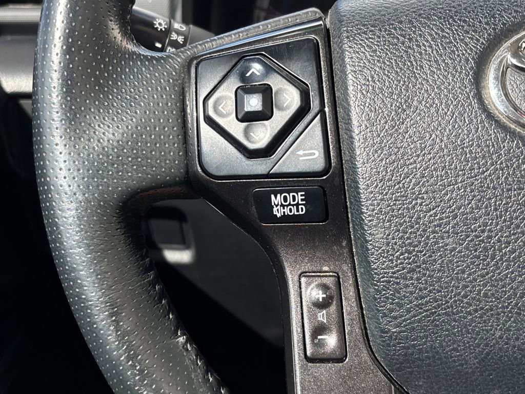 Used 2018 Toyota 4Runner TRD Off-Road Premium image 19