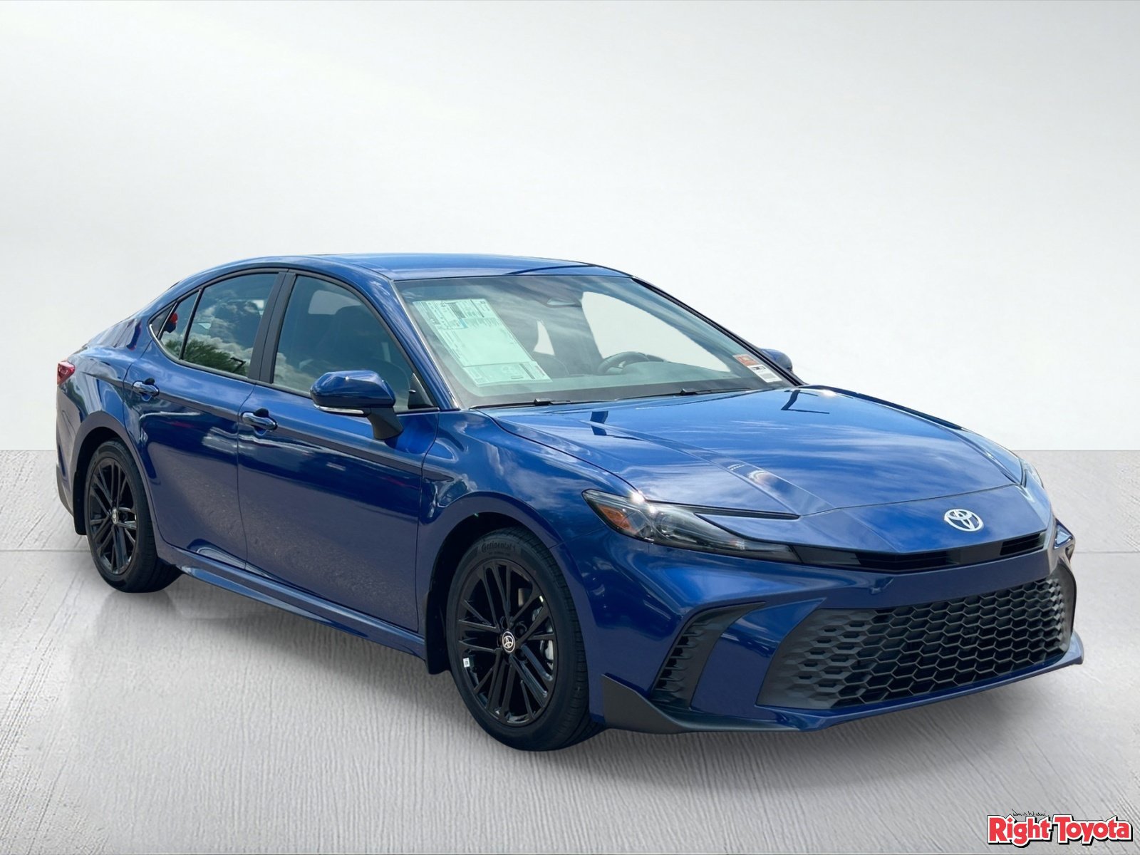 New 2026 Toyota Camry SE FWD image 8