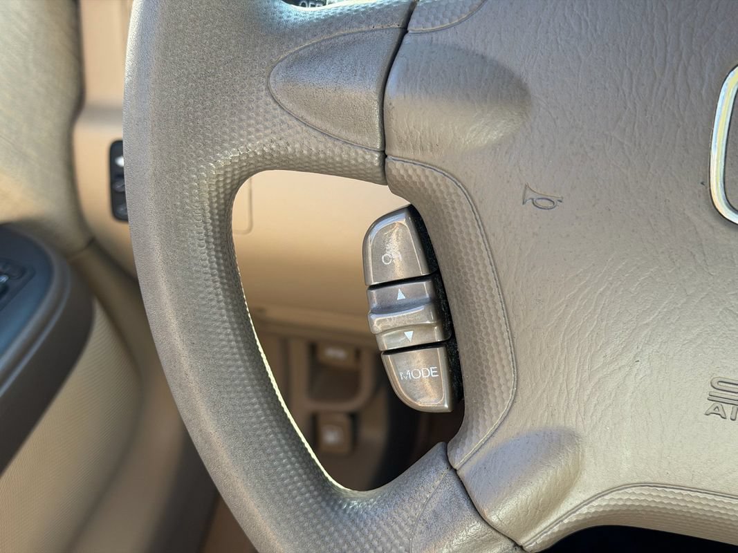Used 2005 Honda CR-V EX image 14
