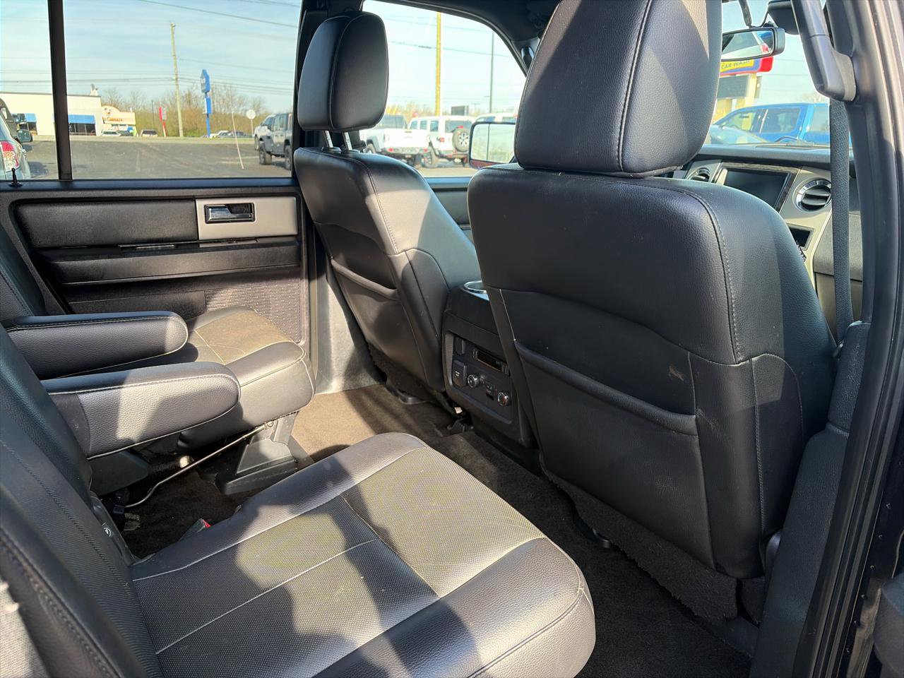 Used 2015 Ford Expedition Limited w/ Equipment Group 301A image 15