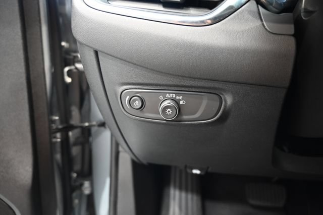 Certified 2024 Chevrolet Equinox LT FWD image 24