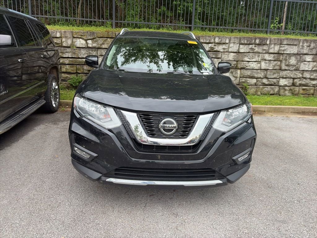 Used 2018 Nissan Rogue SV AWD/4WD image 2