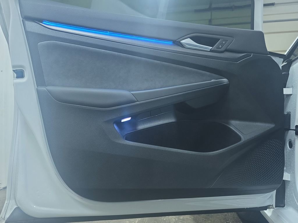 Used 2025 Volkswagen Golf w/ Euro Style Package image 16