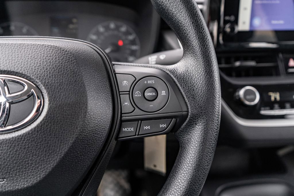 Used 2024 Toyota Corolla LE image 22