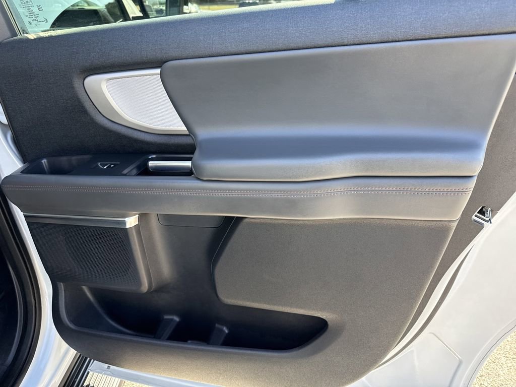 Used 2025 Ford Expedition Max Active image 16