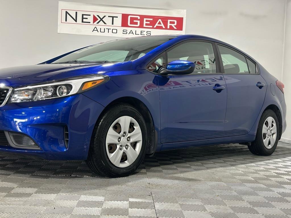 Used 2017 Kia Forte LX image 5
